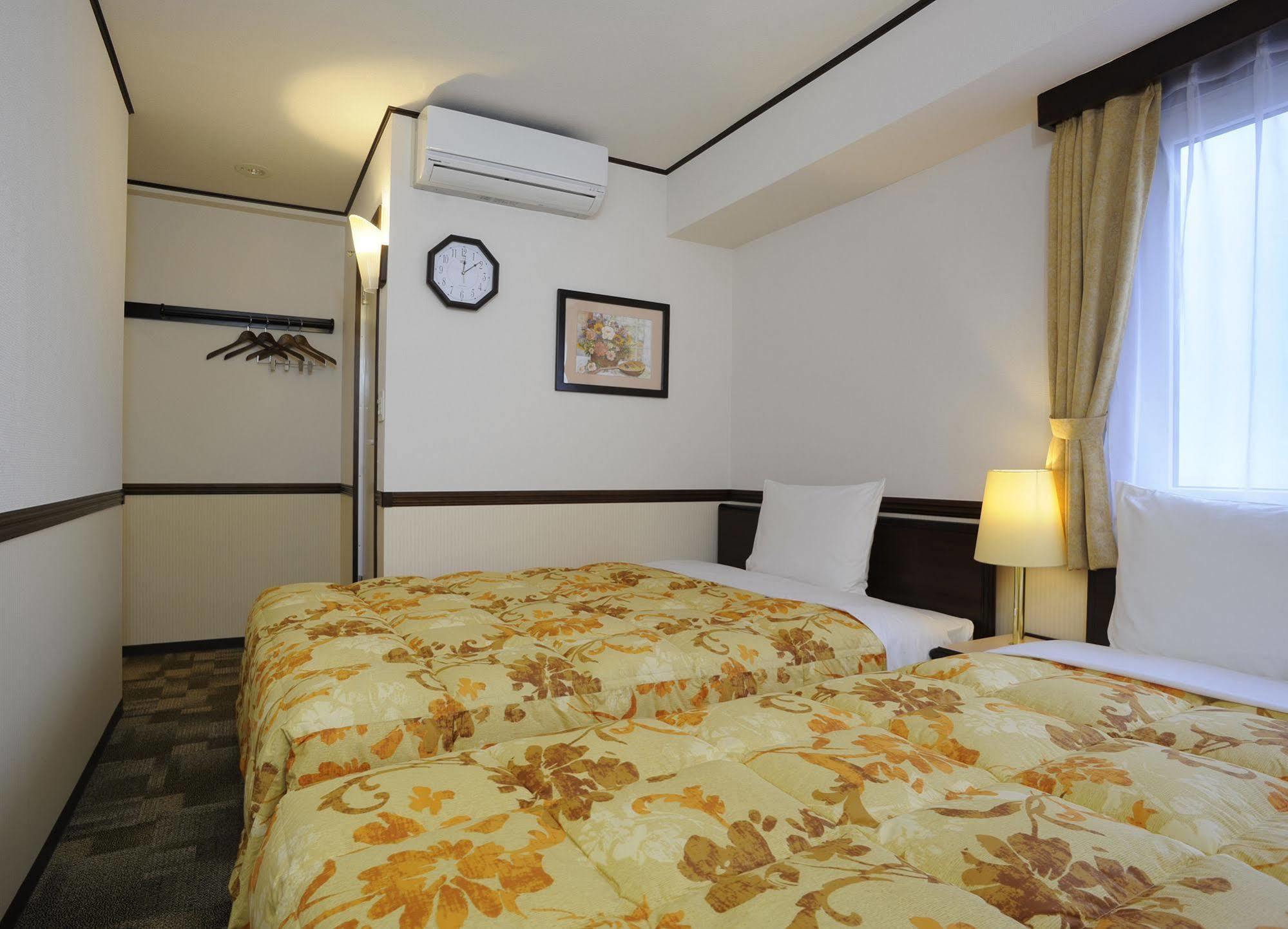 Toyoko Inn Sendai Higashi-Guchi No.1 Zewnętrze zdjęcie